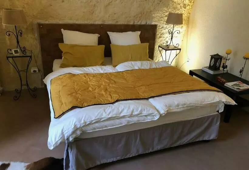 Aamiaismajoitus (B&B) Chambre Troglodytique Villa Marie Louise