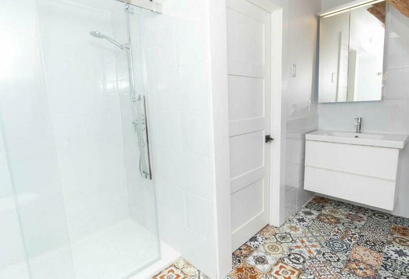 ベッドアンドブレックファースト The Yellow Room @ Salisbury Barn