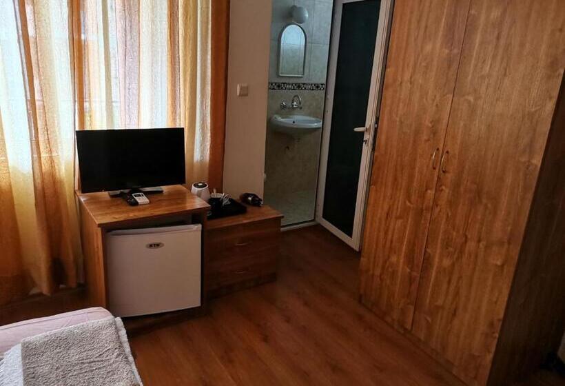 پانسیون Guest House Villa Stefi