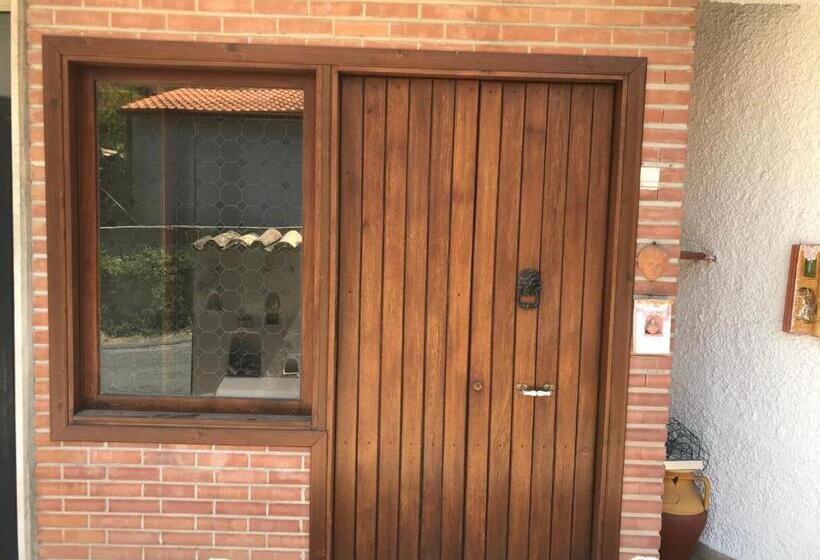 ペンション Gio Del Mar Con Vista Sullo Jonio