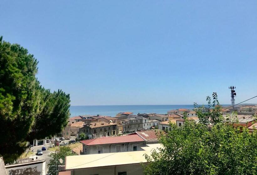 ペンション Gio Del Mar Con Vista Sullo Jonio