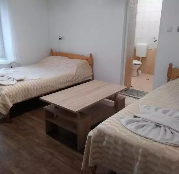 ペンション Guest House Emmy