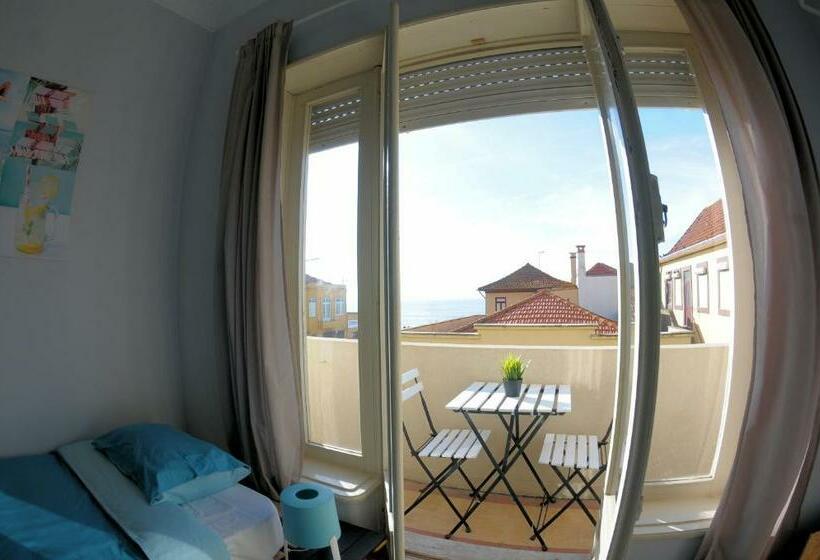 فندق صغير Espinho Surf House