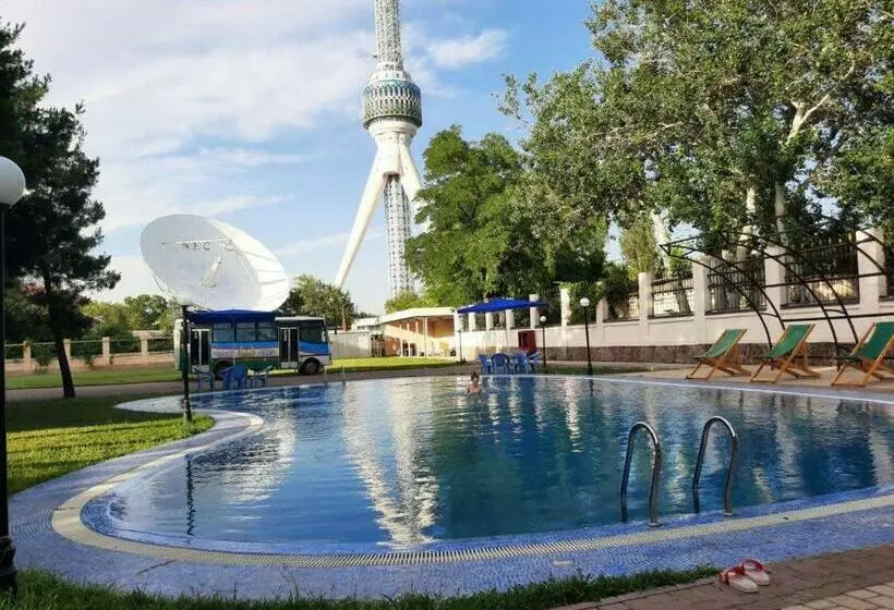 هاستل Gym Inn