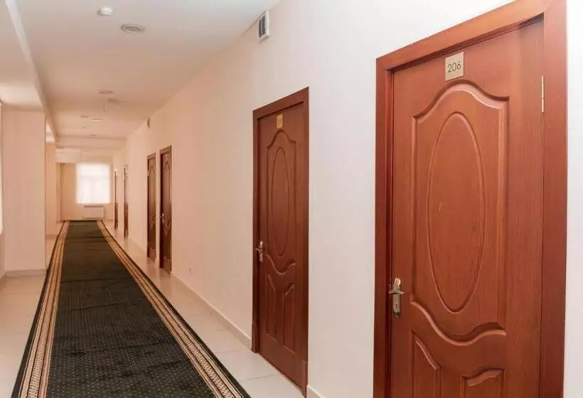 هاستل Gym Inn