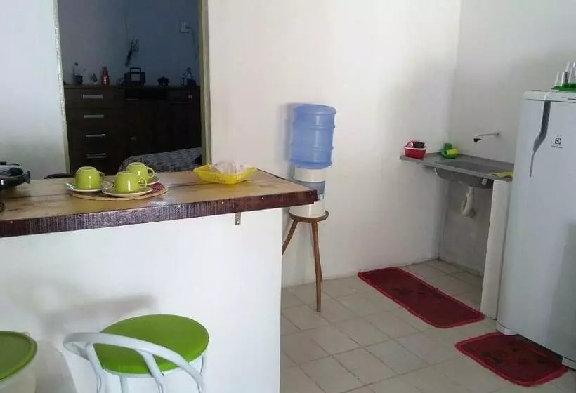 ユースホステル Quitinetes Beira Rio