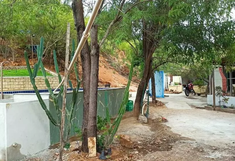 ユースホステル Quitinetes Beira Rio