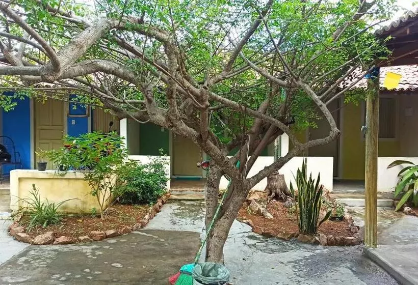 ユースホステル Quitinetes Beira Rio