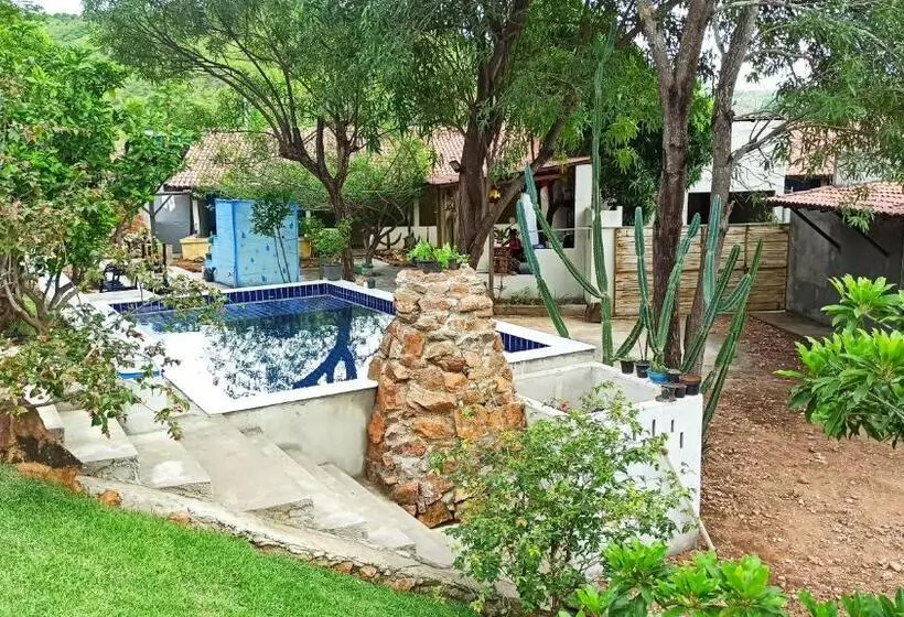 ユースホステル Quitinetes Beira Rio