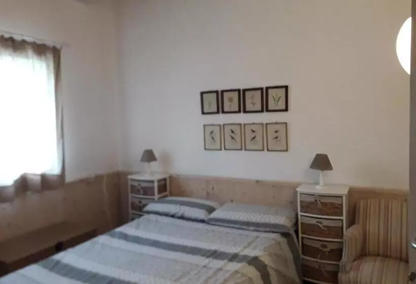 Aamiaismajoitus (B&B) Casa Rosa