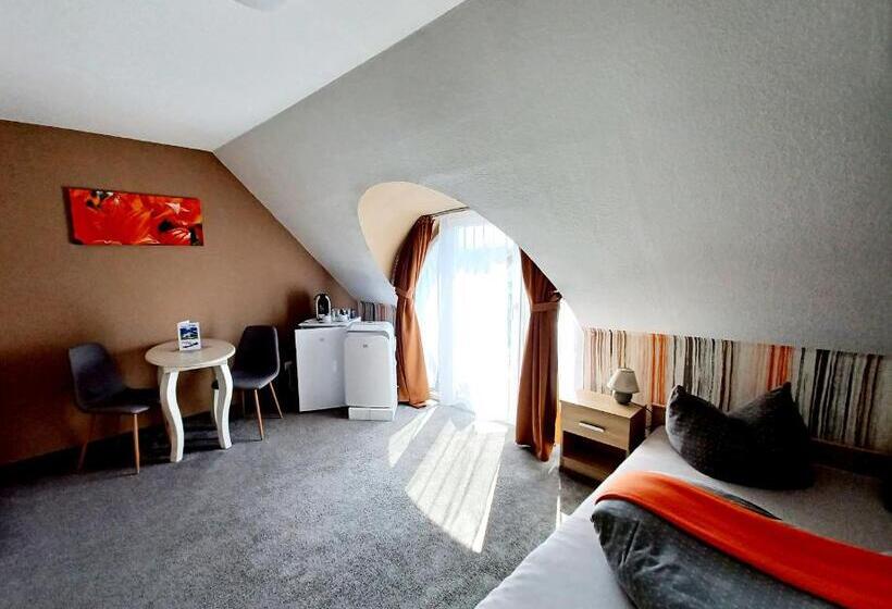 مبيت وإفطار Margret Haus