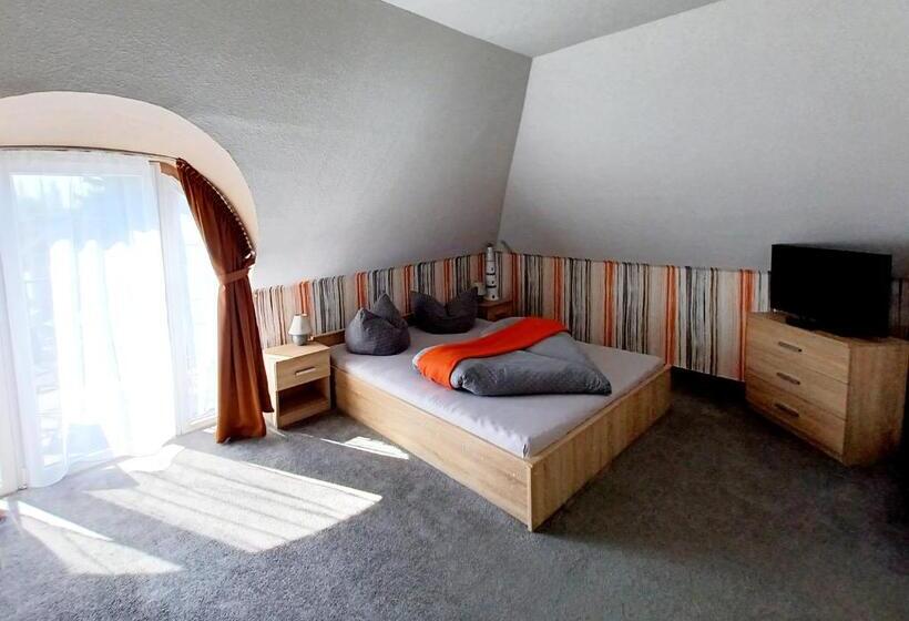 مبيت وإفطار Margret Haus