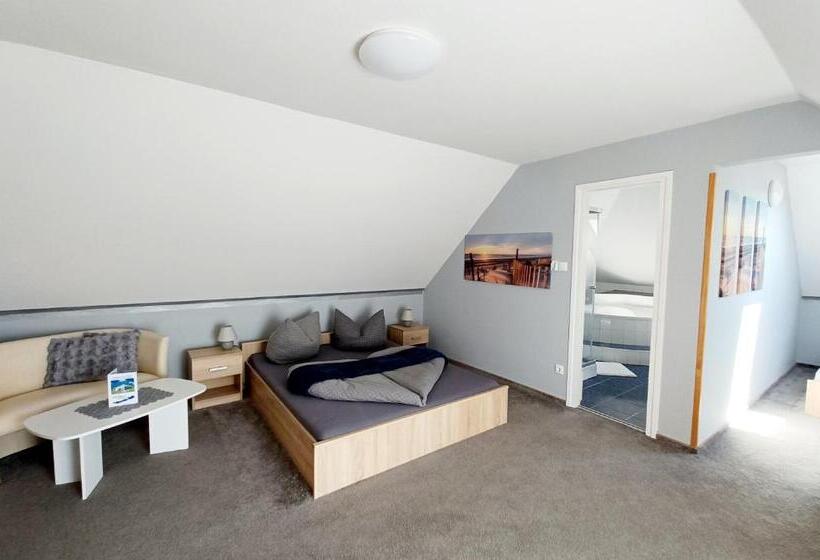 مبيت وإفطار Margret Haus