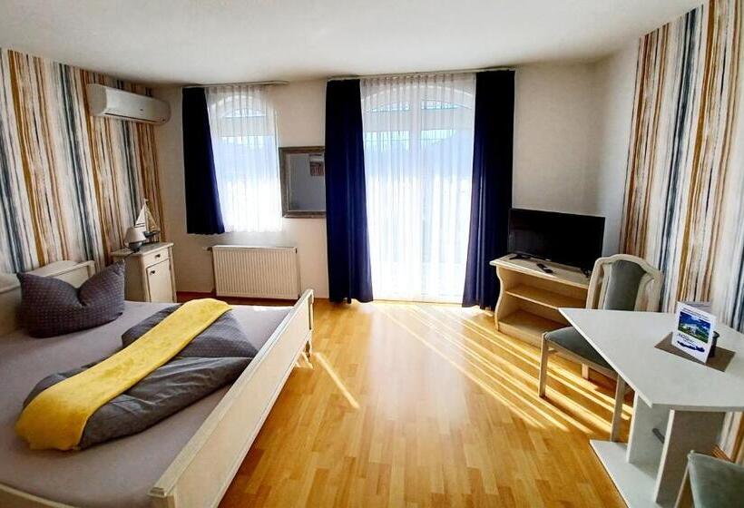 مبيت وإفطار Margret Haus