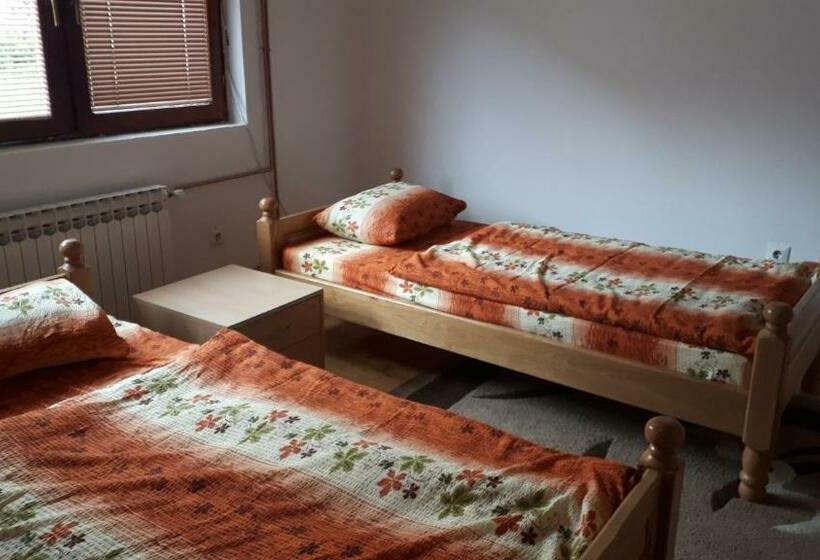 پانسیون Apartments Foča