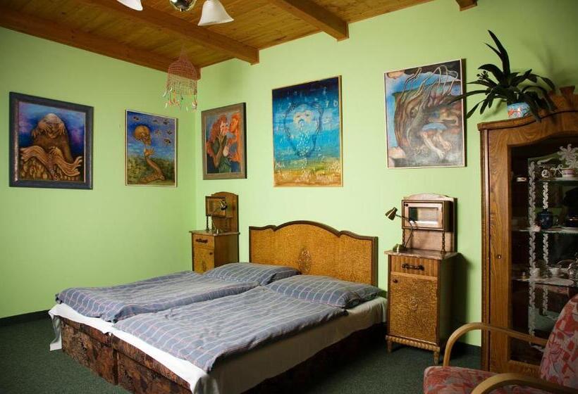 펜션 Penzion Medvedi Paseka