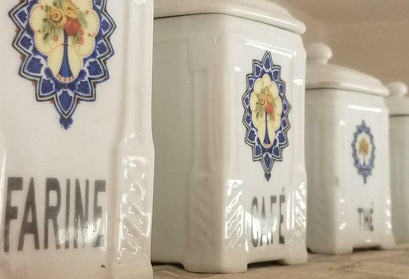 تختخواب و صبحانه La Campagne A La Ville