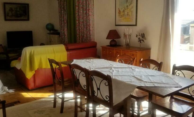 تختخواب و صبحانه La Campagne A La Ville