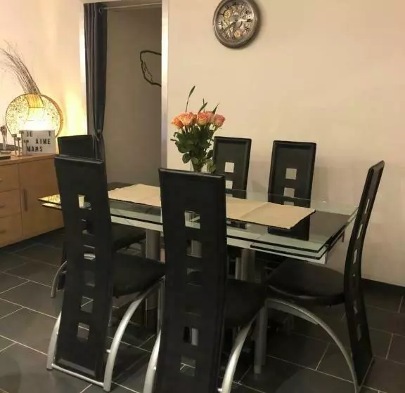 Aamiaismajoitus (B&B) Lily S Rooms