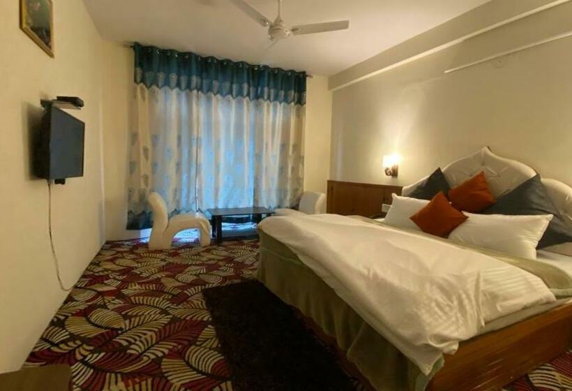 בית מלון כפרי Meadows View, Near Mall Road Manali