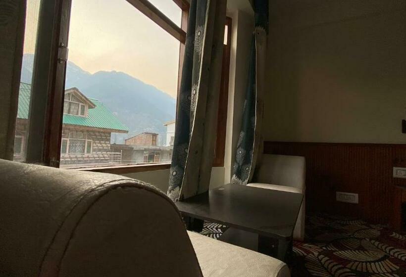 בית מלון כפרי Meadows View, Near Mall Road Manali