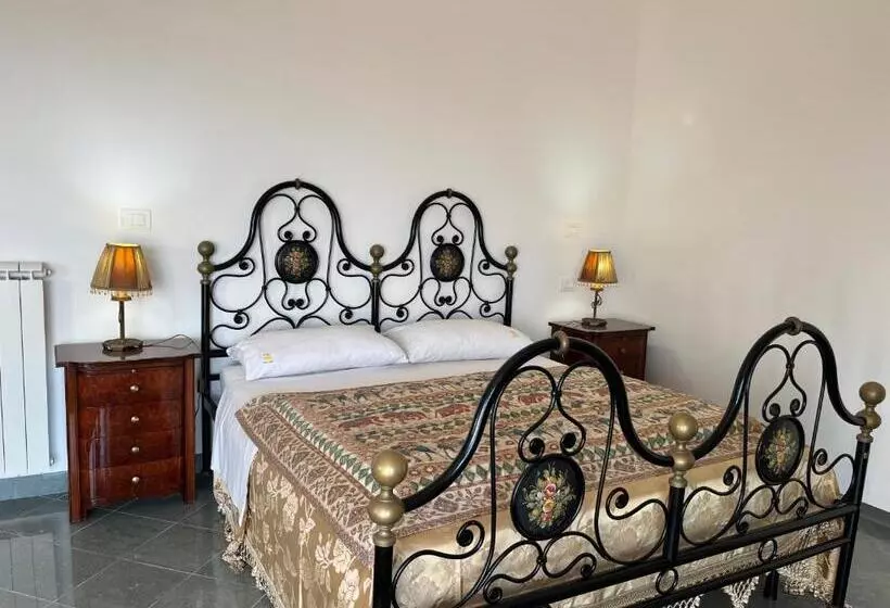 پانسیون Residenza Domus Aurea Tropea Vista Mare