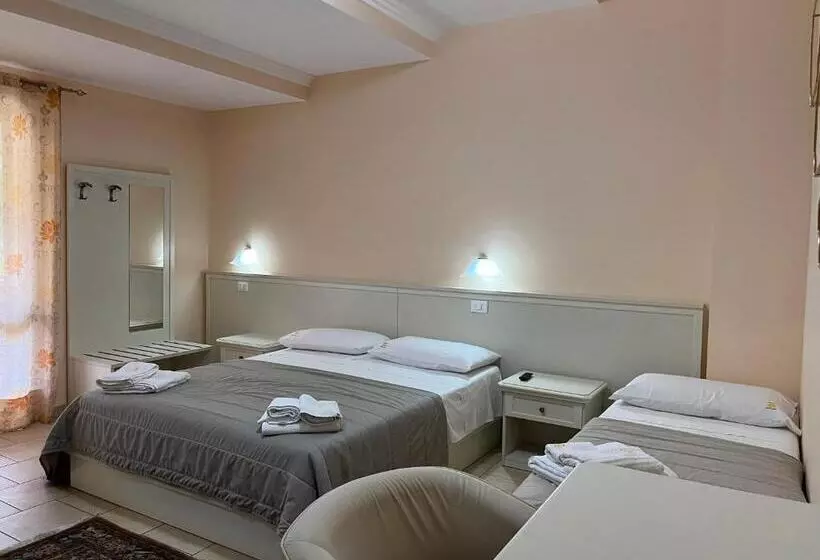 پانسیون Residenza Domus Aurea Tropea Vista Mare