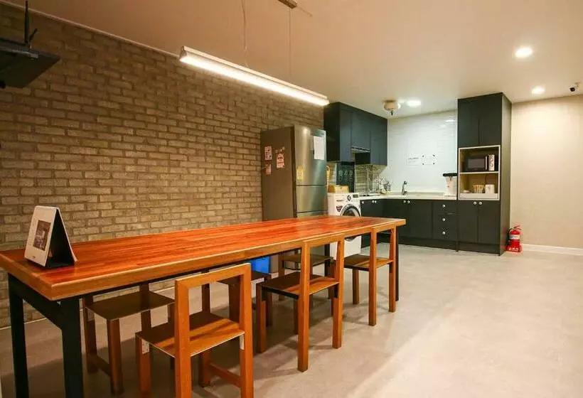 ペンション Lighthouse Guesthouse