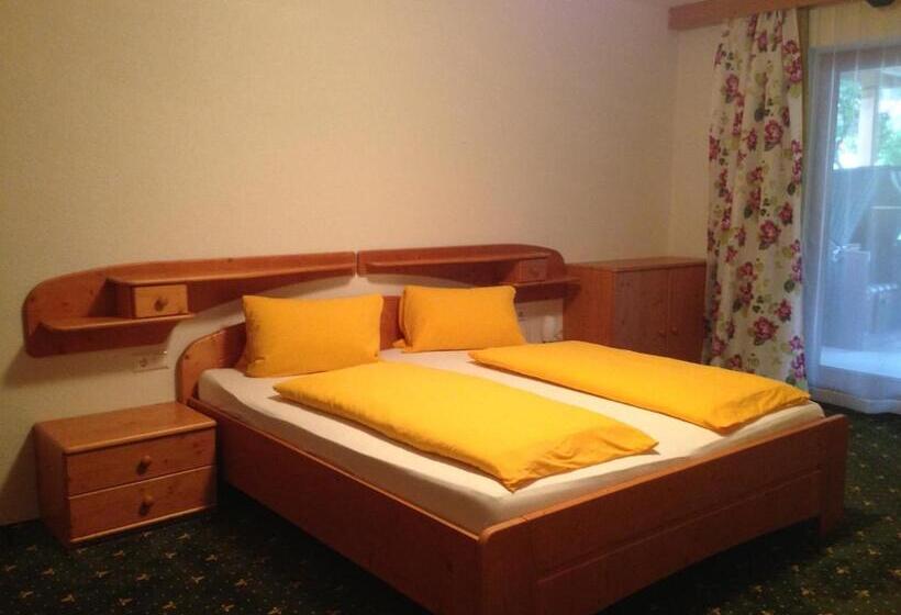 旅馆 Alpengasthof Hoiswirt