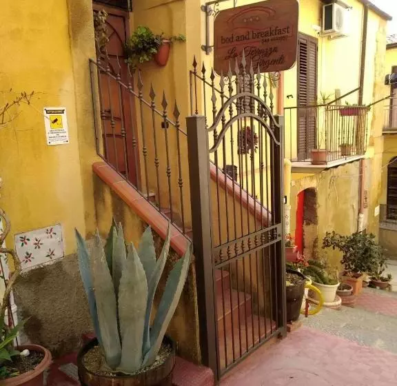 تختخواب و صبحانه La Terrazza Di Girgenti