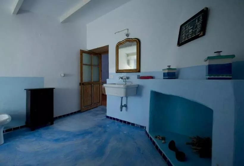 هتل Agriturismo La Tana Di Lu Maccioni