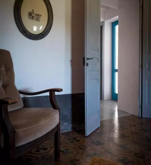 هتل Agriturismo La Tana Di Lu Maccioni
