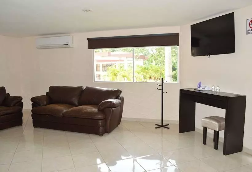 Hotelli Jardin Real