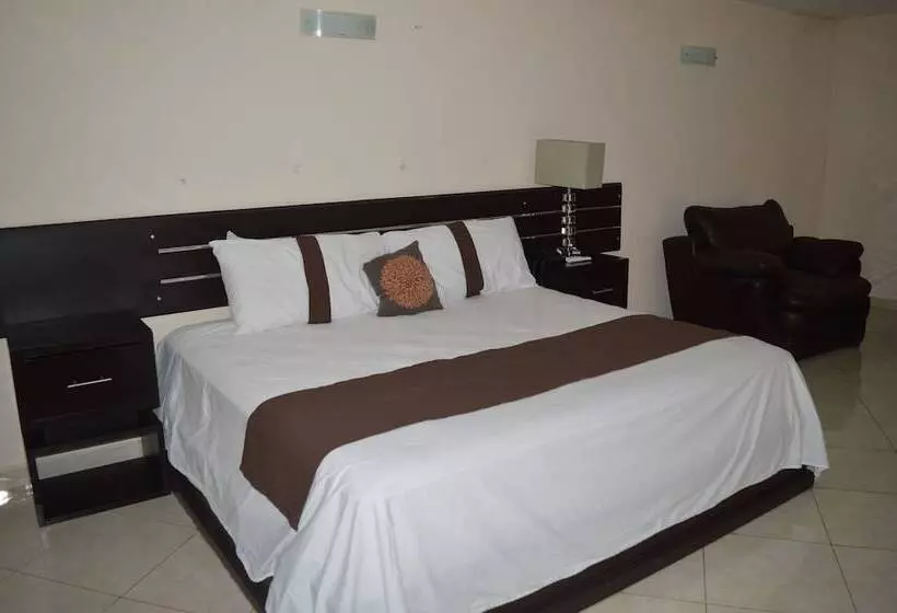 Hotelli Jardin Real