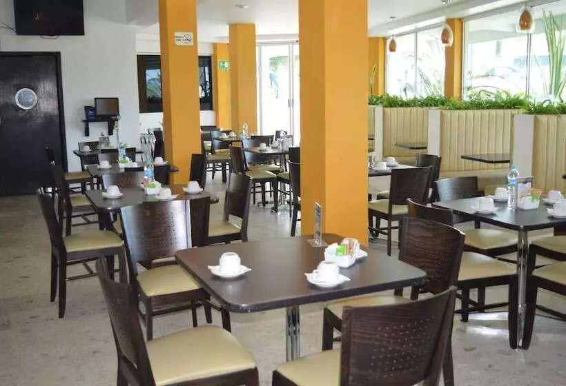 Hotelli Jardin Real