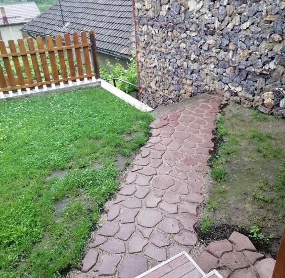 Пансион Casa Uila