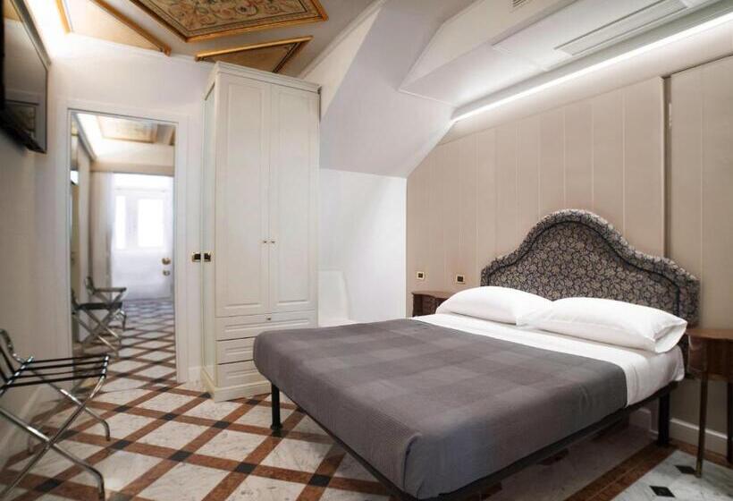 بنسيون Opera Arte Rooms