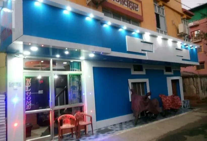ホテル Rajvihar