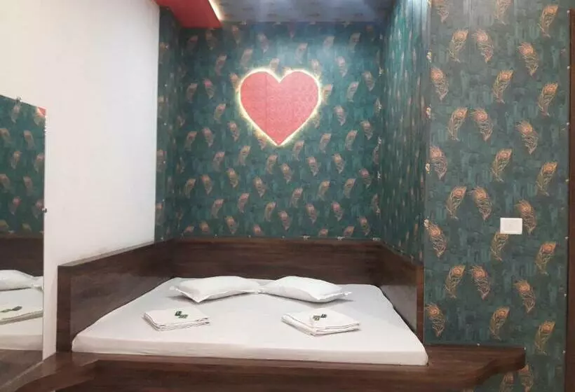 ホテル Rajvihar