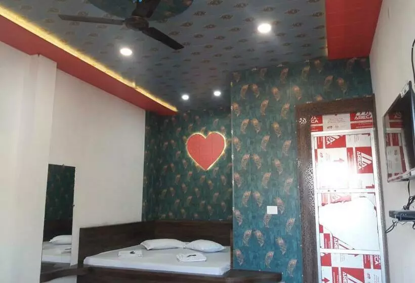 ホテル Rajvihar