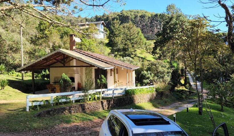 فندق صغير Md Luar Da Montanha