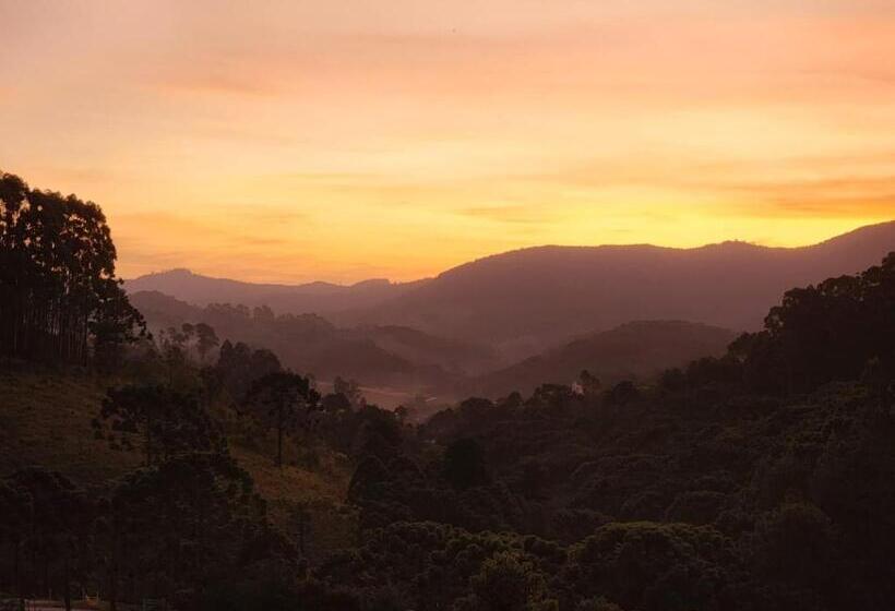 فندق صغير Md Luar Da Montanha