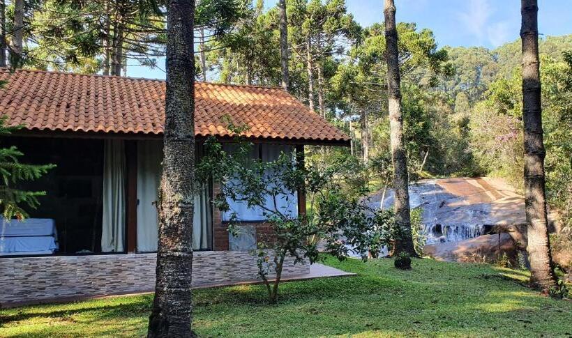 فندق صغير Md Luar Da Montanha