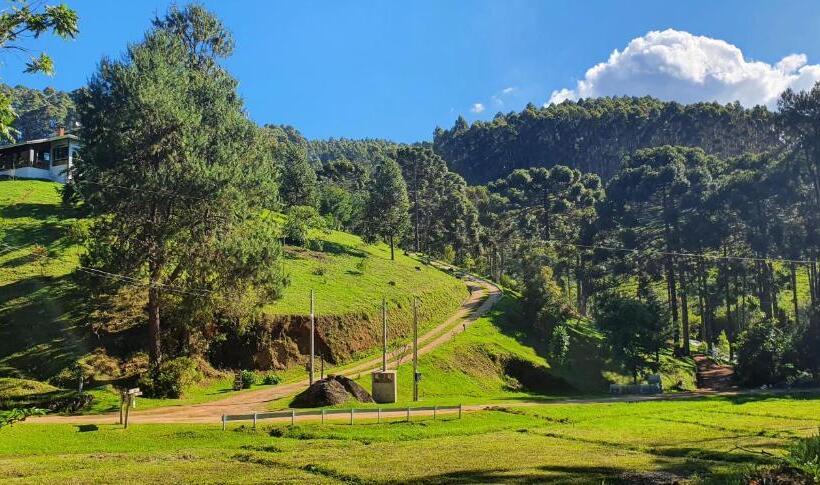 فندق صغير Md Luar Da Montanha