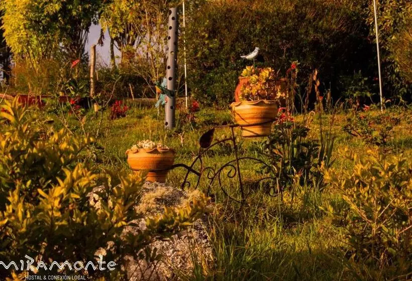 ユースホステル Miramonte Hostal