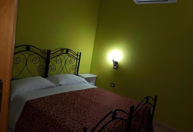 تختخواب و صبحانه Il Rifugio Dell Ape Agriturismo