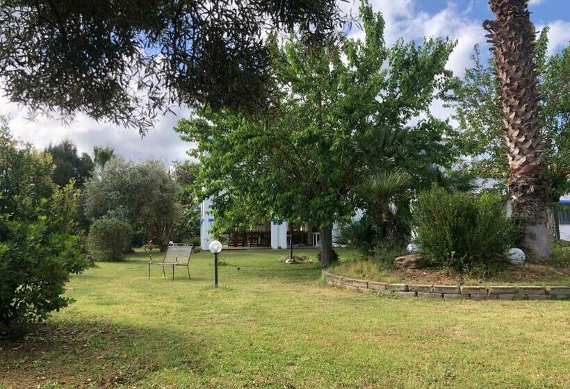 هتل Agriturismo Bingia Bonaria