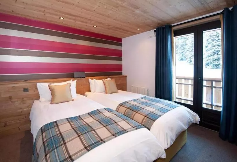 هتل Altitude Lodge
