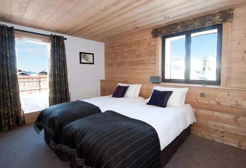 هتل Altitude Lodge