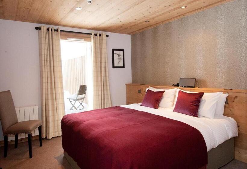 בית מלון כפרי Altitude Lodge